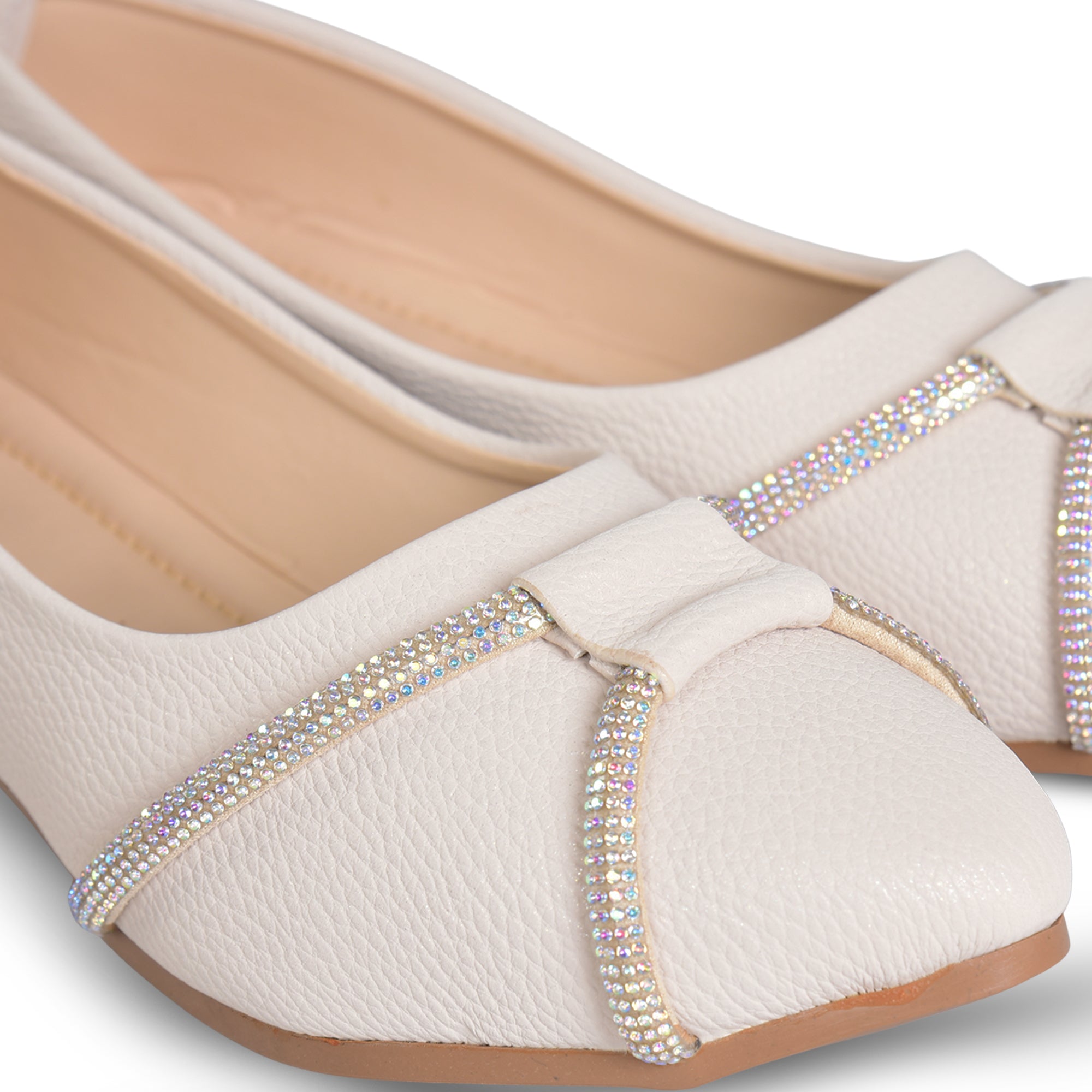 Women’s Elegant Bellies