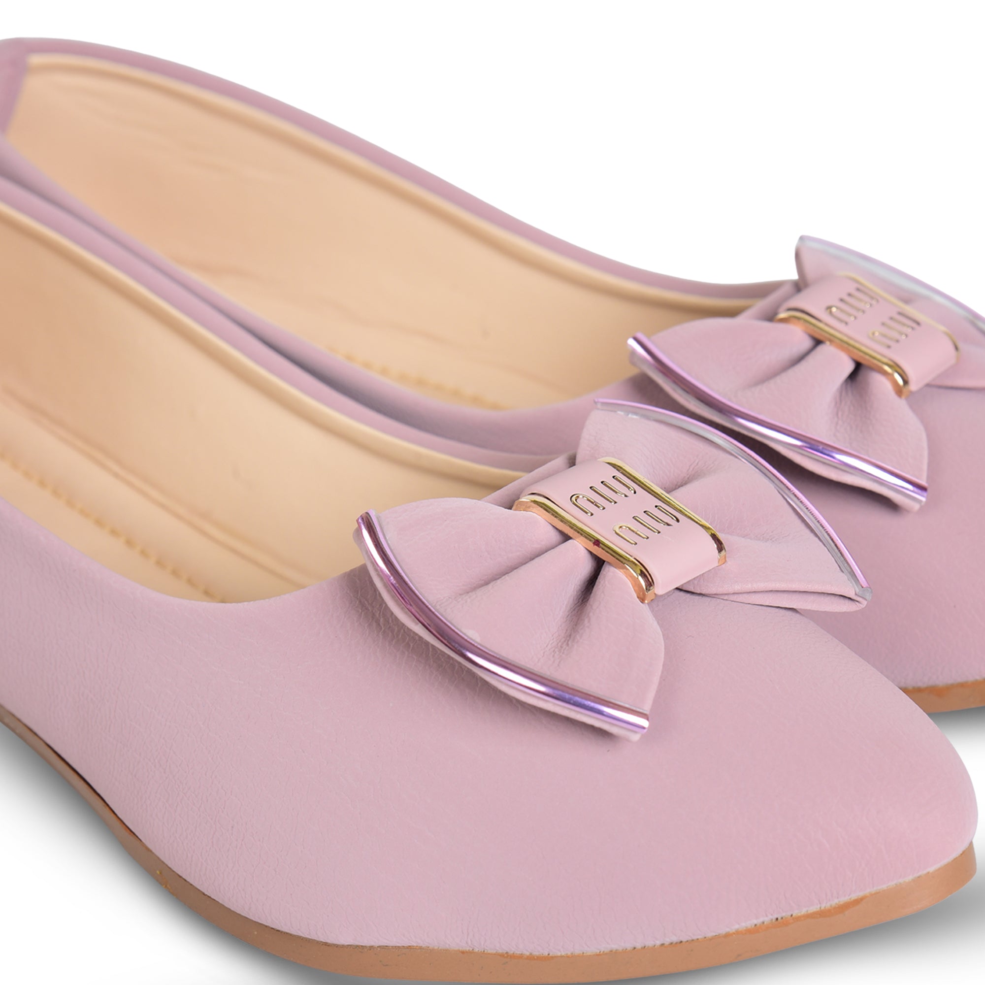 Women’s Elegant Bellies
