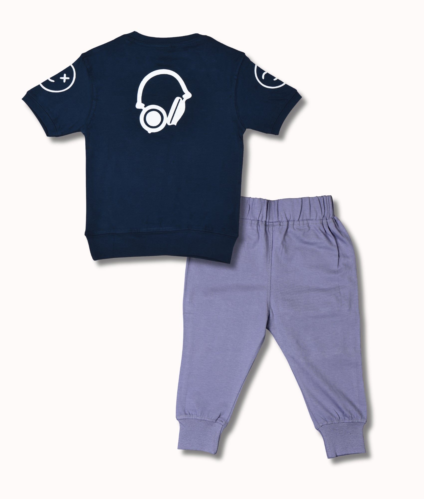 Boys T-shirts & Joggers Set