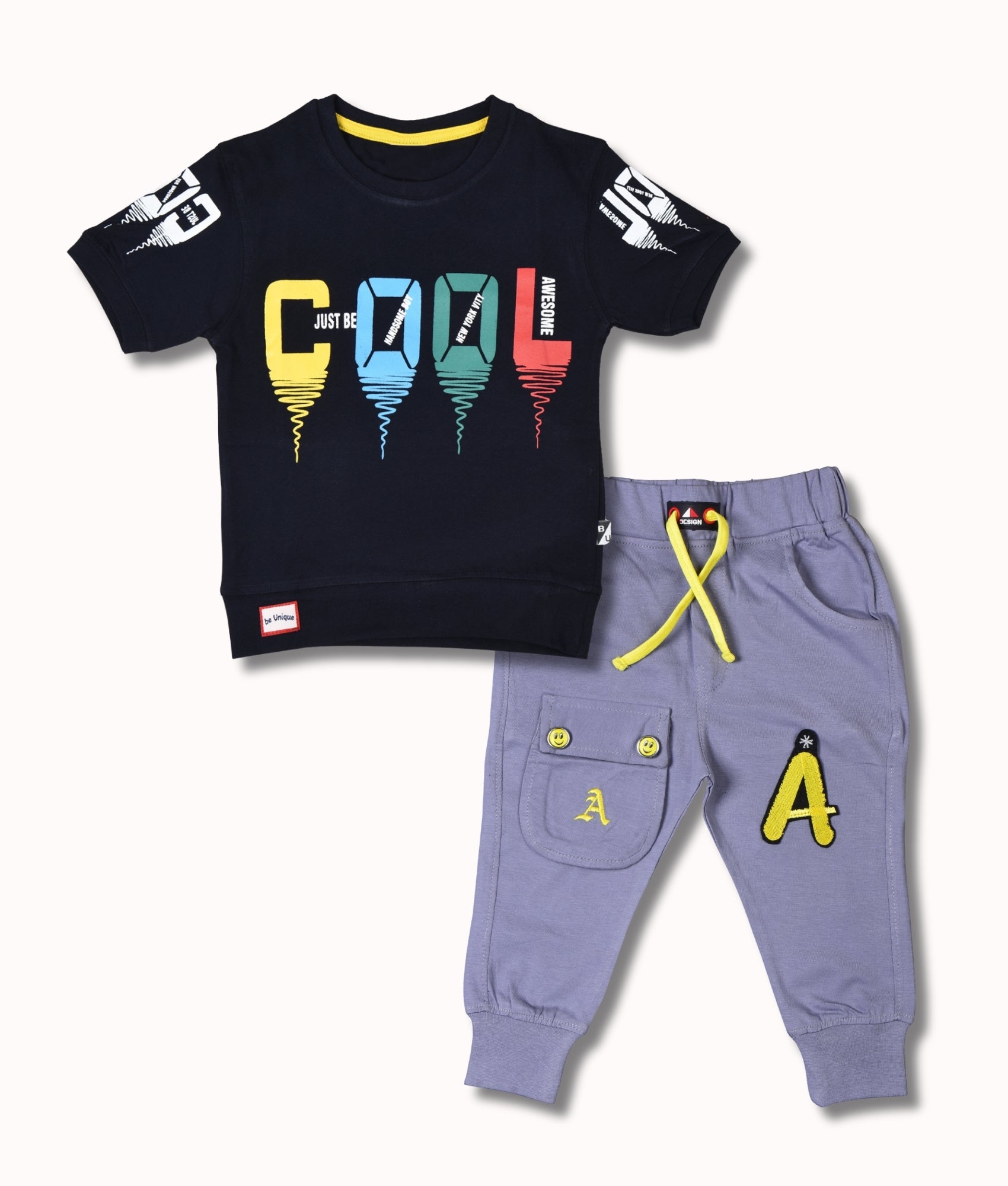 Boys T-shirts & Joggers Set