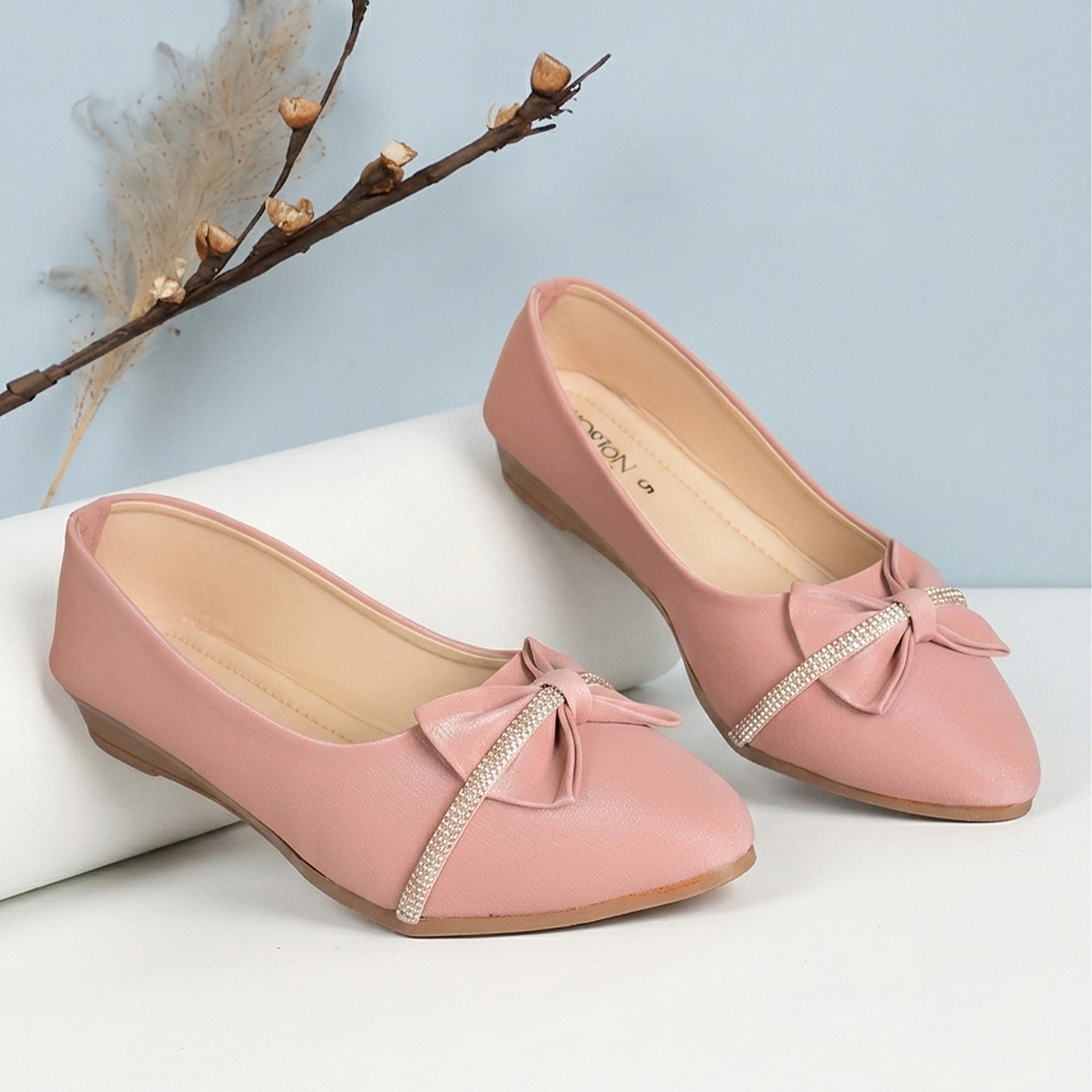 Women’s Elegant Bellies